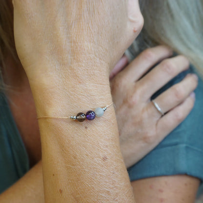 Heilsteinarmband Solenne – Loslassen & Leichtigkeit