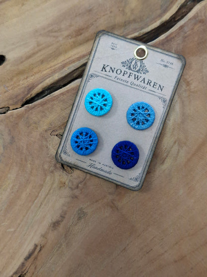 Handgearbeitete Zwirnknopf Button Card